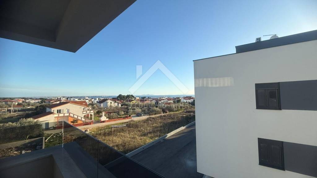 Wohnung zum Kauf 350.000 € 4 Zimmer 168 m² 2. Geschoss Vir