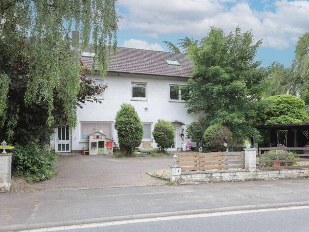 Mehrfamilienhaus zum Kauf als Kapitalanlage geeignet 495.000 € 9 Zimmer 194,3 m² 2.505,2 m² Grundstück Calbach Büdingen 63654