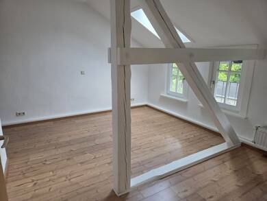 Wohnung zur Miete 385 € 2 Zimmer 55 m² Dachgeschoss, 3. Geschoss frei ab 15.06.2025 An der Burg 12 Mühlhausen Mühlhausen/Thüringen 99974