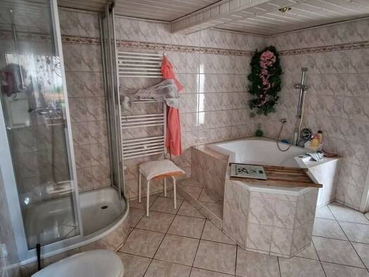Mehrfamilienhaus zum Kauf 399.000 € 10 Zimmer 459 m² 753 m² Grundstück Tettau 01945
