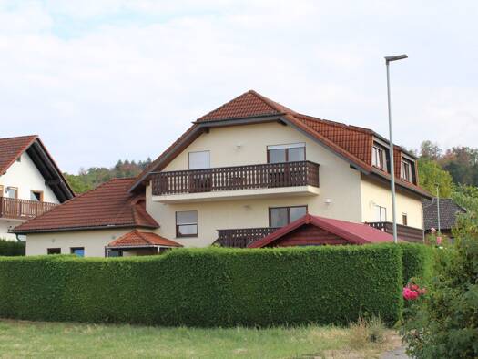 Wohnung zur Miete 850 € 3 Zimmer 90 m² Geschoss EG/2 frei ab sofort Ober-Mockstadt Ranstadt 63691