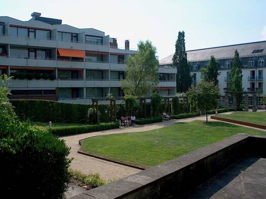 Wohnung zur Miete 900 € 3,5 Zimmer 93 m² frei ab 01.04.2026 Bad Pyrmont 31812