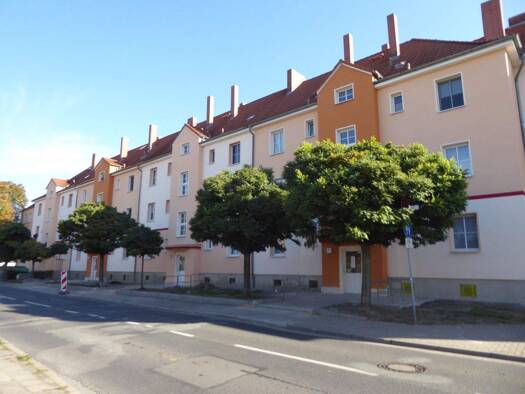 Wohnung zur Miete 345 € 2 Zimmer 54,8 m² 2. Geschoss Bernburger Straße 39 Innenstadt Dessau-Roßlau 06842