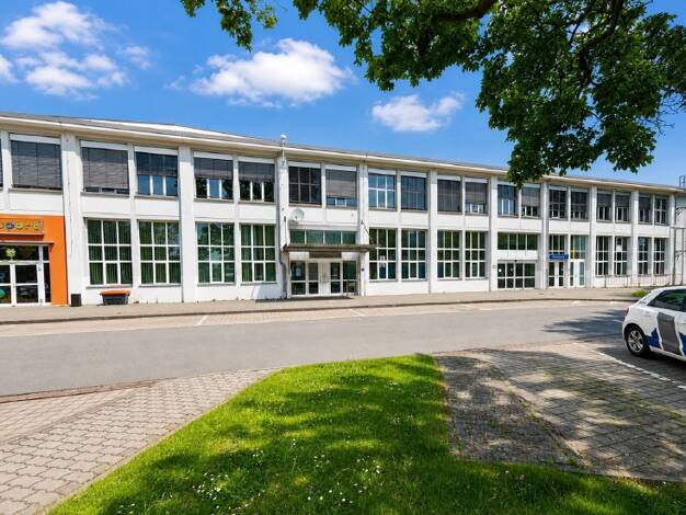 Lagerhalle zur Miete provisionsfrei 5 € 670 m² Lagerfläche Klotzsche Dresden 01109