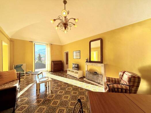 Studio zum Kauf 249.000 € 4 Zimmer 91 m² frei ab sofort Via Roma 42 Dolceacqua 18035