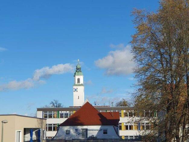 Wohnung zur Miete 635 € 2 Zimmer 49 m² 3. Geschoss frei ab 01.03.2026 Ulrichstr. 8 Vöhringen 89269