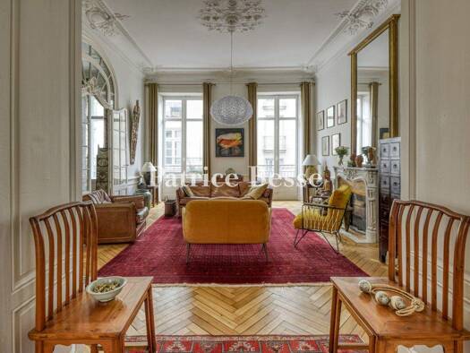 Studio zum Kauf 669.500 € 5 Zimmer 168,4 m² Decré-Cathédrale Nantes 44000