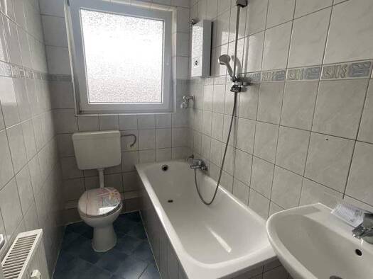 Wohnung zur Miete 409 € 3 Zimmer 66,9 m² 3. Geschoss frei ab 30.01.2026 Auf der Burg 115 Ohle Plettenberg 58840