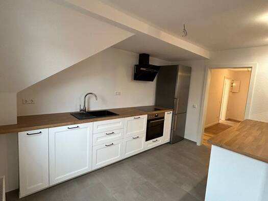 Wohnung zur Miete 1.470 € 5 Zimmer 113 m² Geschoss 2/3 frei ab 01.11.2026 Uracher Straße 1 Neuhausen Metzingen 72555