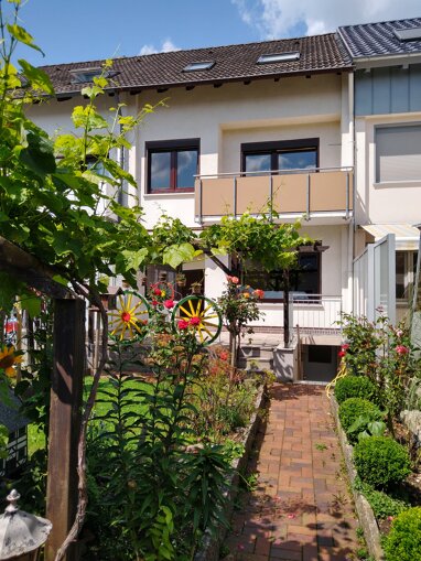 Reihenmittelhaus zum Kauf provisionsfrei 298.000 € 6 Zimmer 130 m² 180 m² Grundstück frei ab sofort Springe - Nord Springe 31832