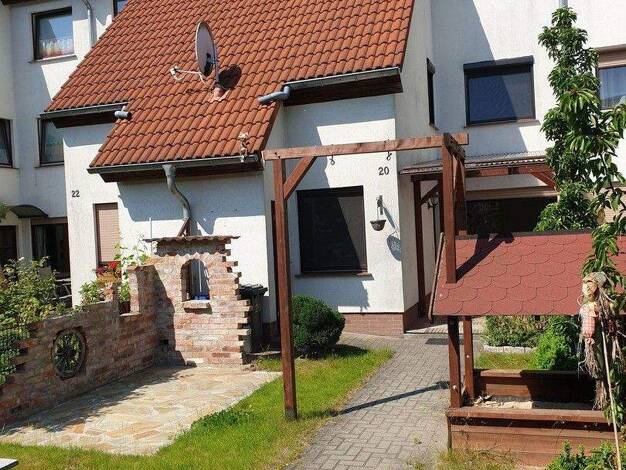 Reihenmittelhaus zur Miete 800 € 4 Zimmer 114 m² 210 m² Grundstück frei ab 01.05.2026 Finsterwalder Str.20 Brandenburgisches Viertel Eberswalde 16227