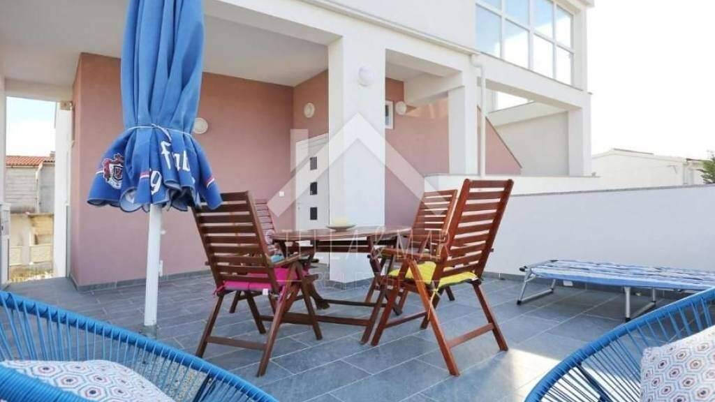 Haus zum Kauf 650.000 € 8 Zimmer 210 m² Vir