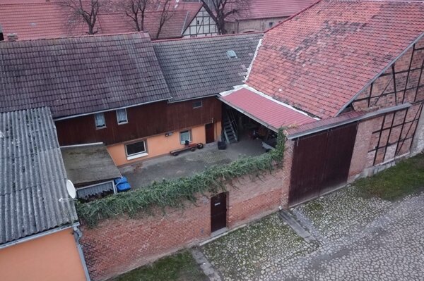 Reihenmittelhaus zum Kauf 75.000 € 5 Zimmer 85 m²<br/>Wohnfläche 468 m²<br/>Grundstück Ditfurt 06484