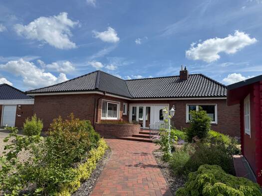 Bungalow zum Kauf 315.000 € 4 Zimmer 150 m² 878 m² Grundstück Ihrhove Westoverledingen 26810