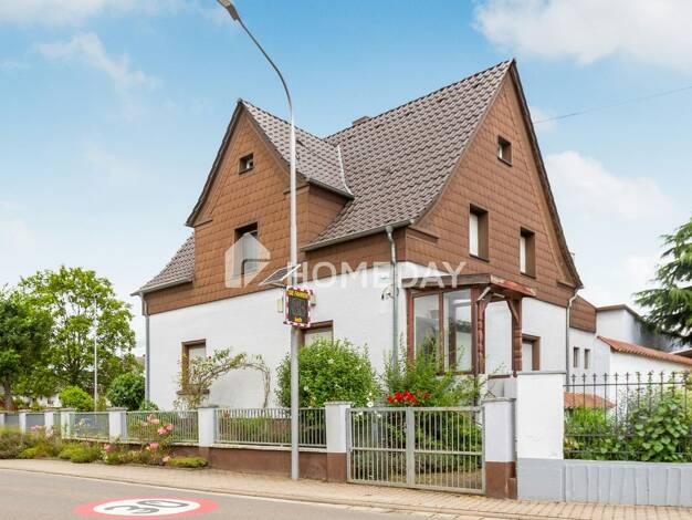 Einfamilienhaus zum Kauf 375.000 € 9 Zimmer 250 m² 860 m² Grundstück Rohrbach 76865
