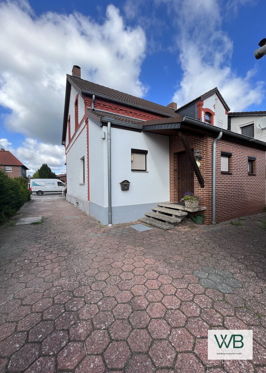 Doppelhaushälfte zum Kauf 219.000 € 6 Zimmer 100 m²<br/>Wohnfläche 924 m²<br/>Grundstück Ehmen Wolfsburg / Ehmen 38442