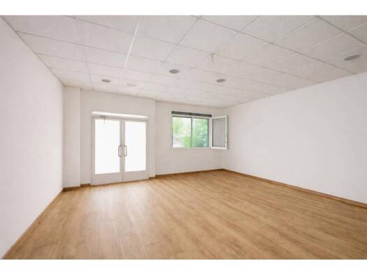 Verkaufsfläche zum Kauf 70.000 € 65 m² Verkaufsfläche >Plaza Vicentica la Serrana > Xirivella 46950