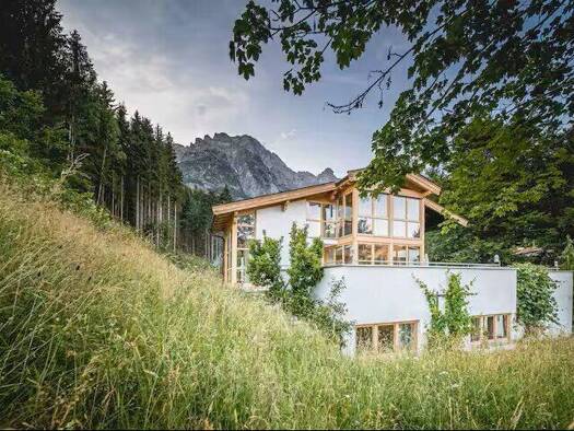 Haus zum Kauf 1.200.000 € 330 m² 600 m² Grundstück Leogang 5771