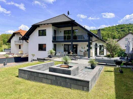 Sonstiges zum Kauf als Kapitalanlage geeignet 828.000 € 4 Zimmer 324 m² 1.350 m² Grundstück Limbach Kirkel 66459