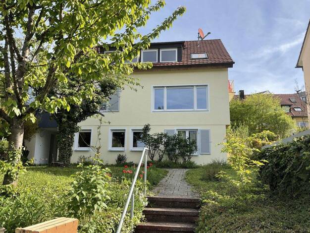 Einfamilienhaus zum Kauf provisionsfrei 980.000 € 7 Zimmer 170 m² 770 m² Grundstück Oberesslingen Esslingen 73730