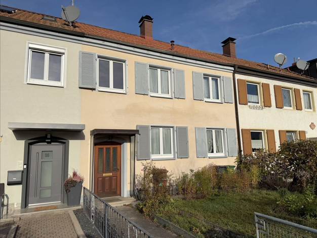 Reihenmittelhaus zum Kauf 229.000 € 5 Zimmer 110 m² 285 m² Grundstück frei ab sofort Mooswald Freiburg im Breisgau 79110