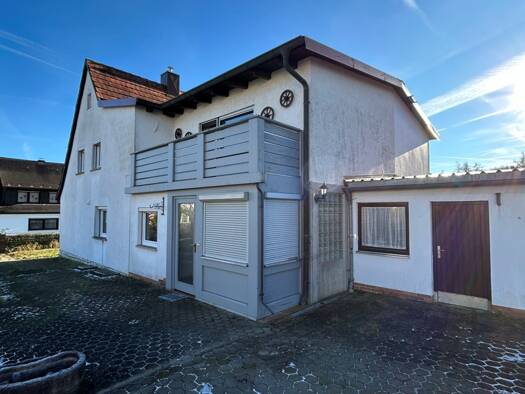 Doppelhaushälfte zum Kauf 199.000 € 3 Zimmer 112 m² 219 m² Grundstück frei ab sofort Treuchtlingen 91757