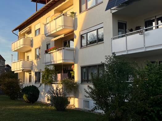 Wohnung zur Miete 1.220 € 3,5 Zimmer 81,4 m² Geschoss 1/3 frei ab 01.01.2027 Kaltbrunn Allensbach 78476
