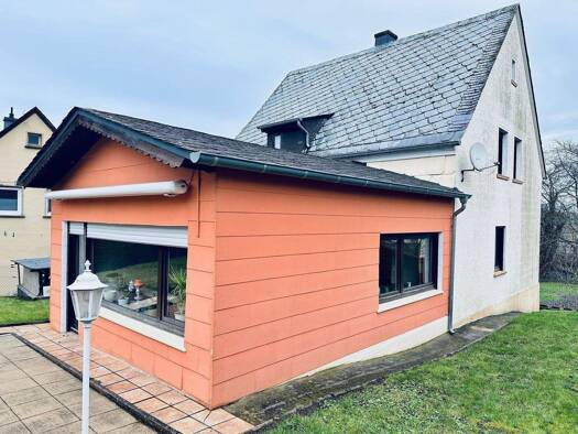 Einfamilienhaus zum Kauf 239.000 € 6 Zimmer 140 m² 497 m² Grundstück frei ab sofort Hetzerath 54523