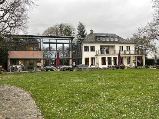 Bürofläche zur Miete 3.000 € 5 Zimmer 250 m² Bürofläche Allner Hennef 53773