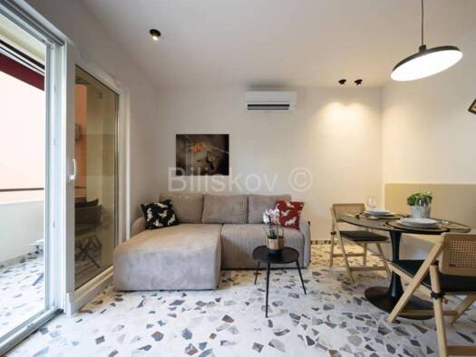 Wohnung zur Miete 1.000 € 2 Zimmer 48 m² 1. Geschoss Split 21000