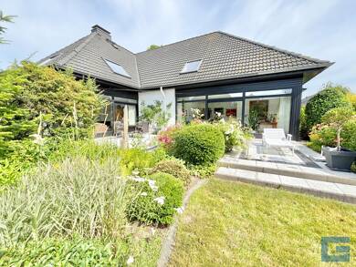 Einfamilienhaus zum Kauf 932.000 € 7,5 Zimmer 260 m² 1.570 m² Grundstück frei ab 01.12.2025 Altheikendorf Heikendorf 24226