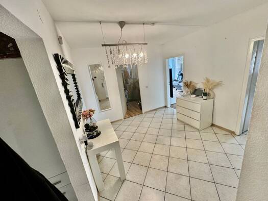 Wohnung zur Miete 1.050 € 3 Zimmer 89 m² Geschoss EG/2 frei ab 01.09.2025 Heinrichstraße 62 Südend Fulda 36037