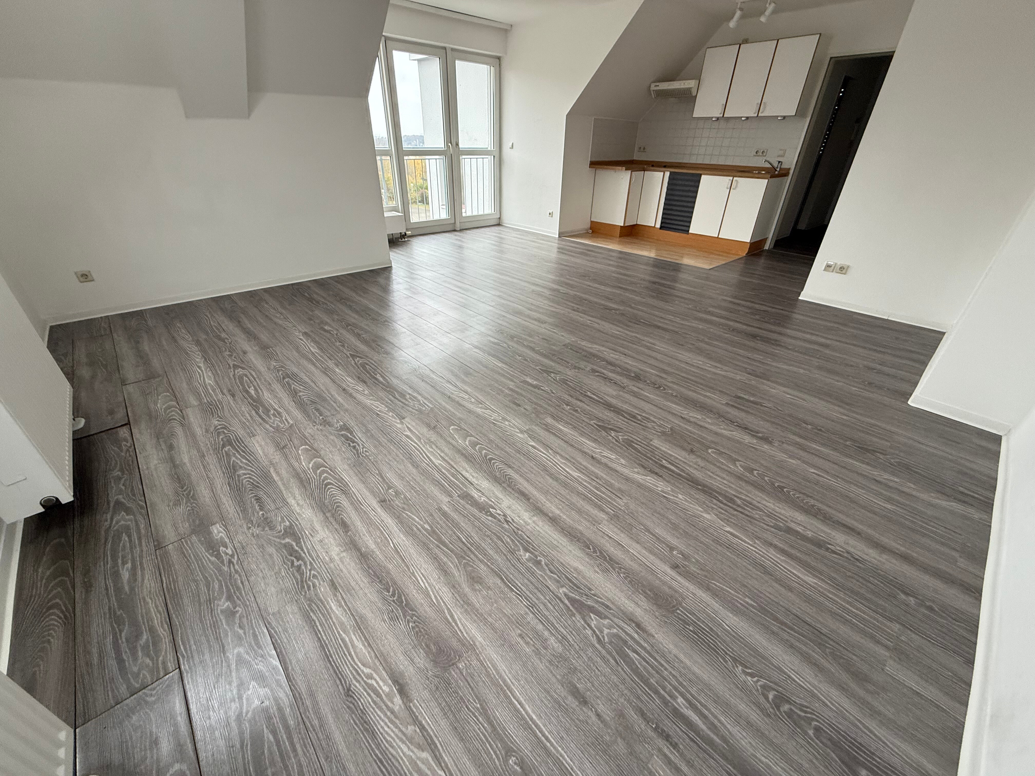 Wohnung zur Miete 210 € 1 Zimmer 36,7 m²<br/>Wohnfläche 4.<br/>Geschoss Zeißstr. 55a Hilbersdorf 150 Chemnitz 09131