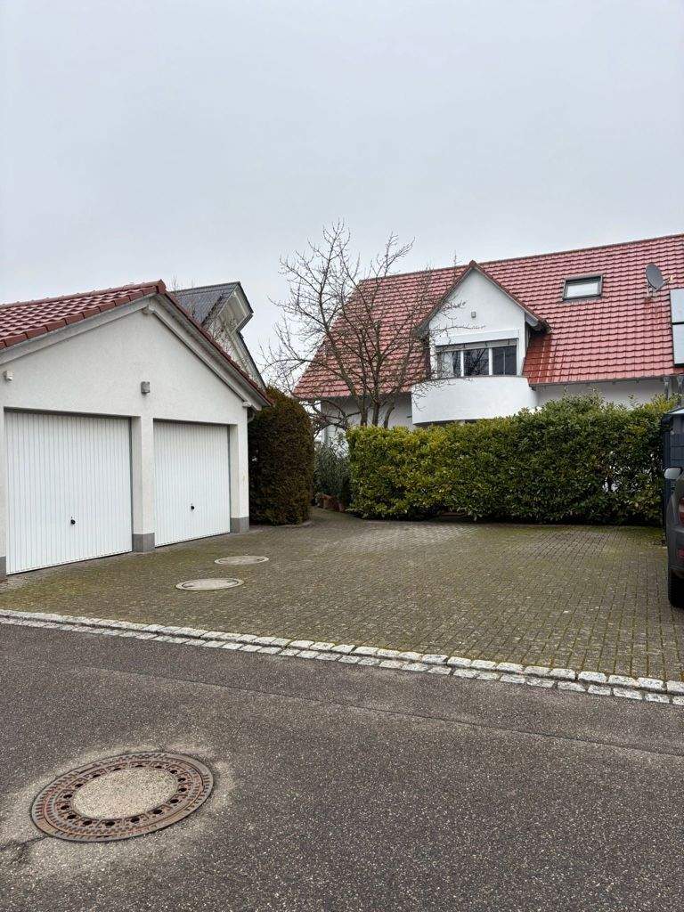 Immobilie in Bad Krozingen - Zum Kauf- DHH- wird angeboten - Bild 2