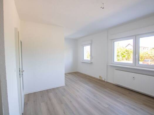 Wohnung zur Miete 279 € 1 Zimmer 29,3 m² 1. Geschoss frei ab 01.10.2026 Waldmeisterstraße 19 Heide Nord West 06120