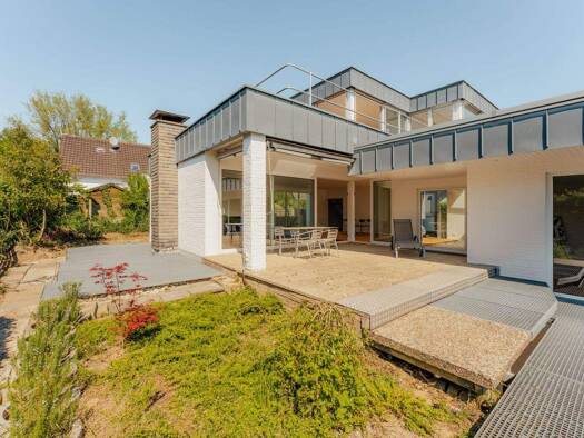 Einfamilienhaus zum Kauf 1.290.000 € 7 Zimmer 335,8 m² 1.295 m² Grundstück Rösrath 51503