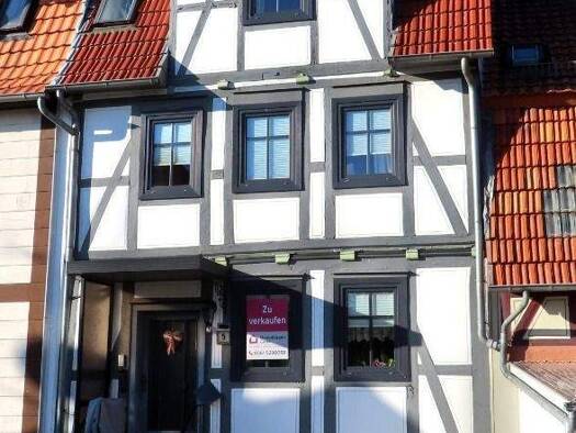 Mehrfamilienhaus zum Kauf provisionsfrei 115.000 € 6 Zimmer 140 m² 121 m² Grundstück frei ab sofort Nieste 34329