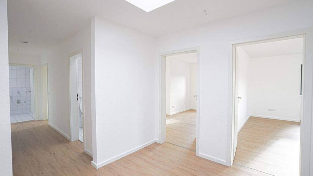 Wohnung zur Miete 800 € 3 Zimmer 91,1 m² Edewecht 26188