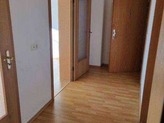 Wohnung zur Miete 290 € 2 Zimmer 55,3 m² frei ab 01.02.2026 Ernst-Thälmann-Straße 9 Strehla 01616