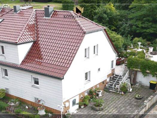 Doppelhaushälfte zum Kauf 90.000 € 5 Zimmer 134,1 m² 610 m² Grundstück Rotenburg Rotenburg an der Fulda 36199