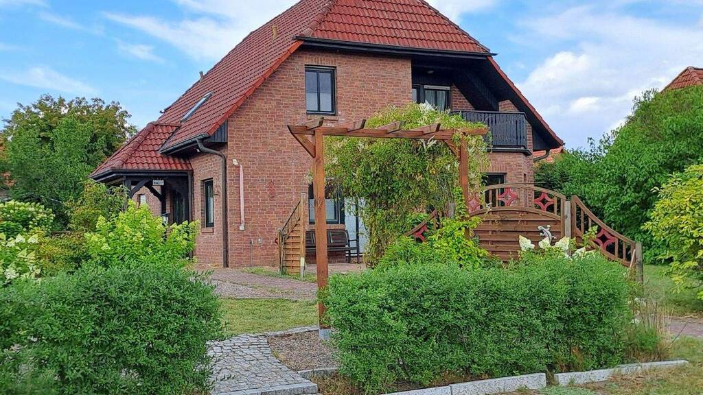 Haus zum Kauf 435.000 € 5 Zimmer 162 m² 987 m² Grundstück frei ab sofort Harber Soltau 29614