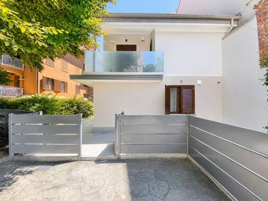 Reihenmittelhaus zum Kauf 515.000 € 3 Zimmer 87 m² 120 m² Grundstück frei ab sofort Via Duchessa di Genova Lago Maggiore- Stresa  28838