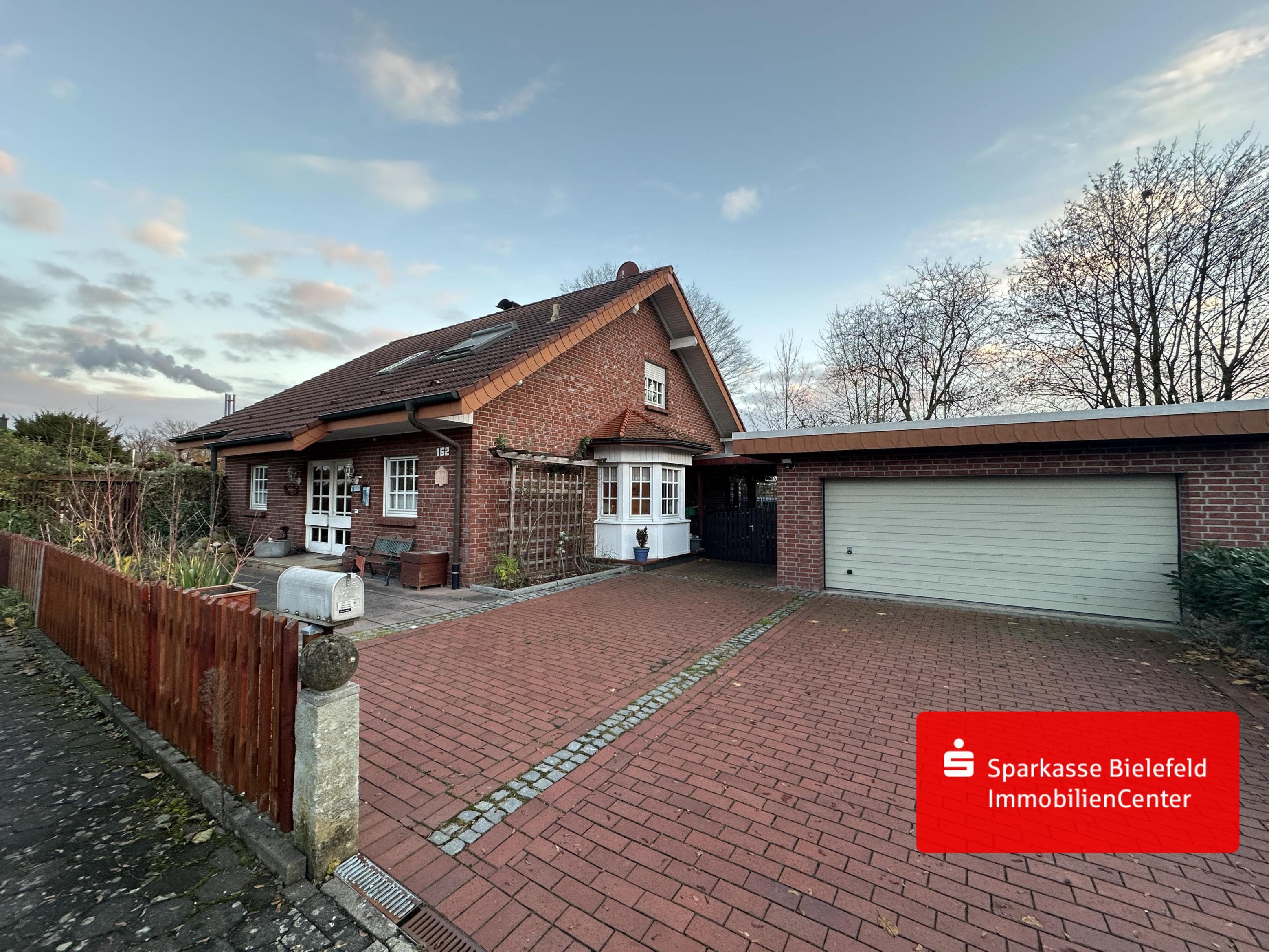 Einfamilienhaus zum Kauf 439.000 € 5 Zimmer 152 m²<br/>Wohnfläche 1.121 m²<br/>Grundstück Baumheide Bielefeld 33609