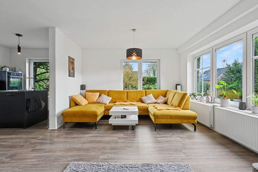 Immobilie in Detern - Gulfhof-Charme von außen - modernes Raumwunder von innen | saniert | 244 m³ | mit FeWo und Halle - Bild 3