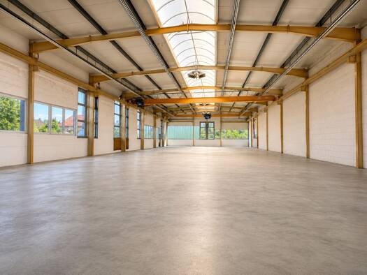 Lagerhalle zur Miete 7.865 € 1.484 m² Lagerfläche Oyten Oyten 28876