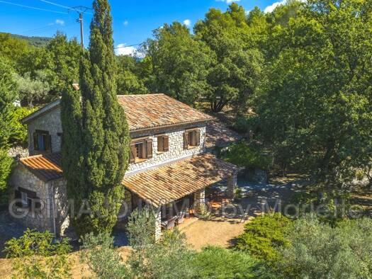 Villa zum Kauf 2.150.000 € 10 Zimmer 400 m² 119.351 m² Grundstück Callas 83830