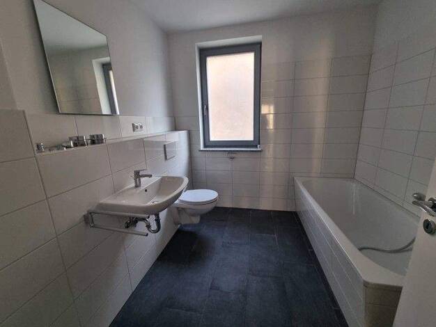 Wohnung zur Miete 560 € 2 Zimmer 65 m² 2. Geschoss frei ab 15.12.2025 Kleine Ulrichstr. 21 Altstadt Halle (Saale) 06108