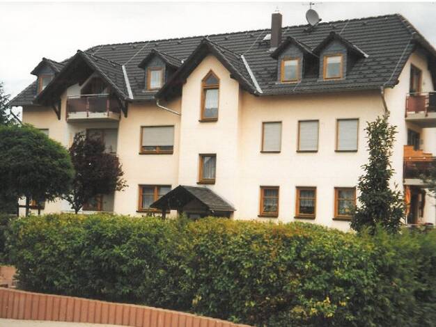 Wohnung zur Miete 410 € 2 Zimmer 58,8 m² Dachgeschoss, 3. Geschoss frei ab 01.09.2025 Saalfeld Saalfeld 07318