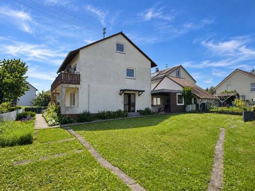 Haus zum Kauf 299.000 € 5 Zimmer 124 m² 776 m² Grundstück Oberderdingen Oberderdingen 75038
