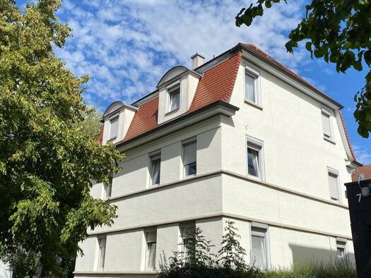 Mehrfamilienhaus zum Kauf provisionsfrei 698.000 € 9 Zimmer 216 m² 380 m² Grundstück frei ab 01.04.2027 Hauptwasenstraße 3 Pliensauvorstadt Esslingen am Neckar 73734